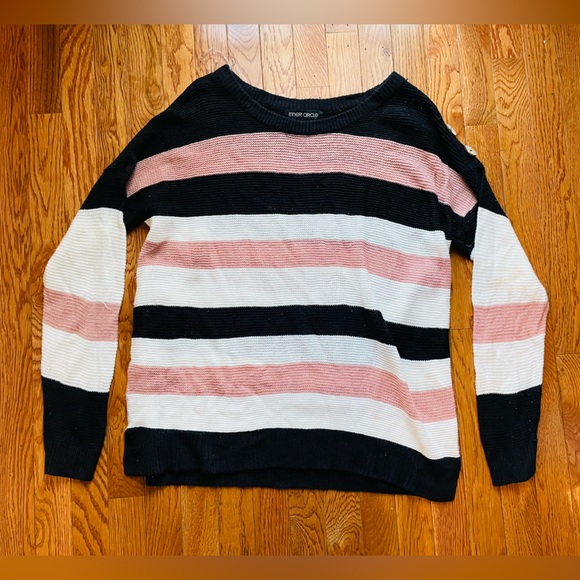 Women’s Inner Circle Sweater Size XL - Picture 1 of 4